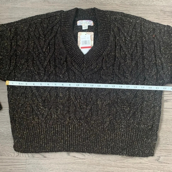 Band of The Free Lurex Oversized V-neck Cable Knit Sweater Size XS - Black - NWT - Picture 5 of 8